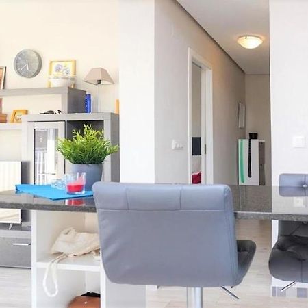 Three Bedroom Top Apartment By The Beach 산타 폴라 외부 사진